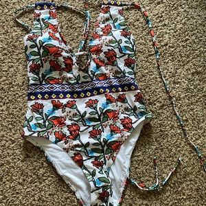 Cupshe Spring Blossoms One-Piece Swimsuit